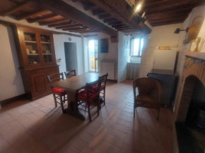 Casa alla porta con panorama Montecastelli